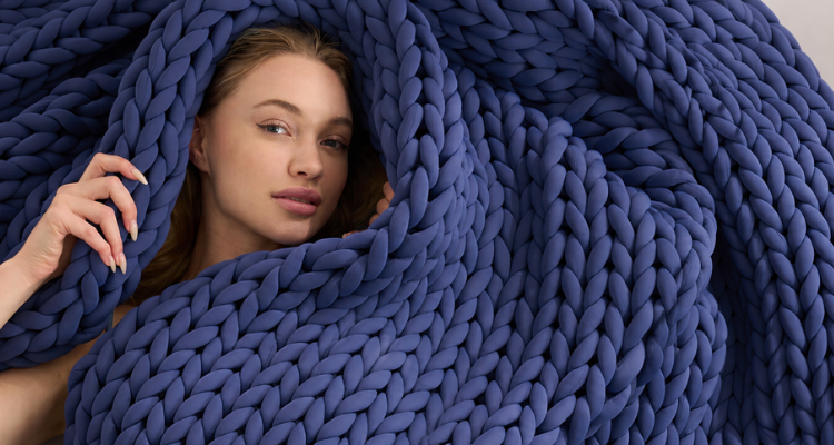 How a Cooling Weighted Blanket Can Help Hot Sleepers Rest More Comfortably