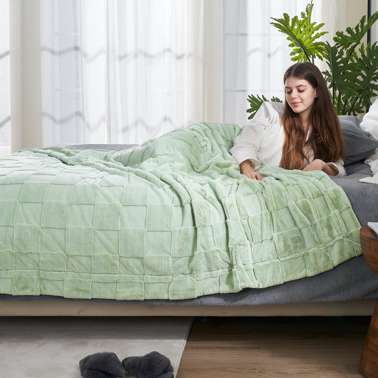 Checkerboard Faux Fur Throw Blanket