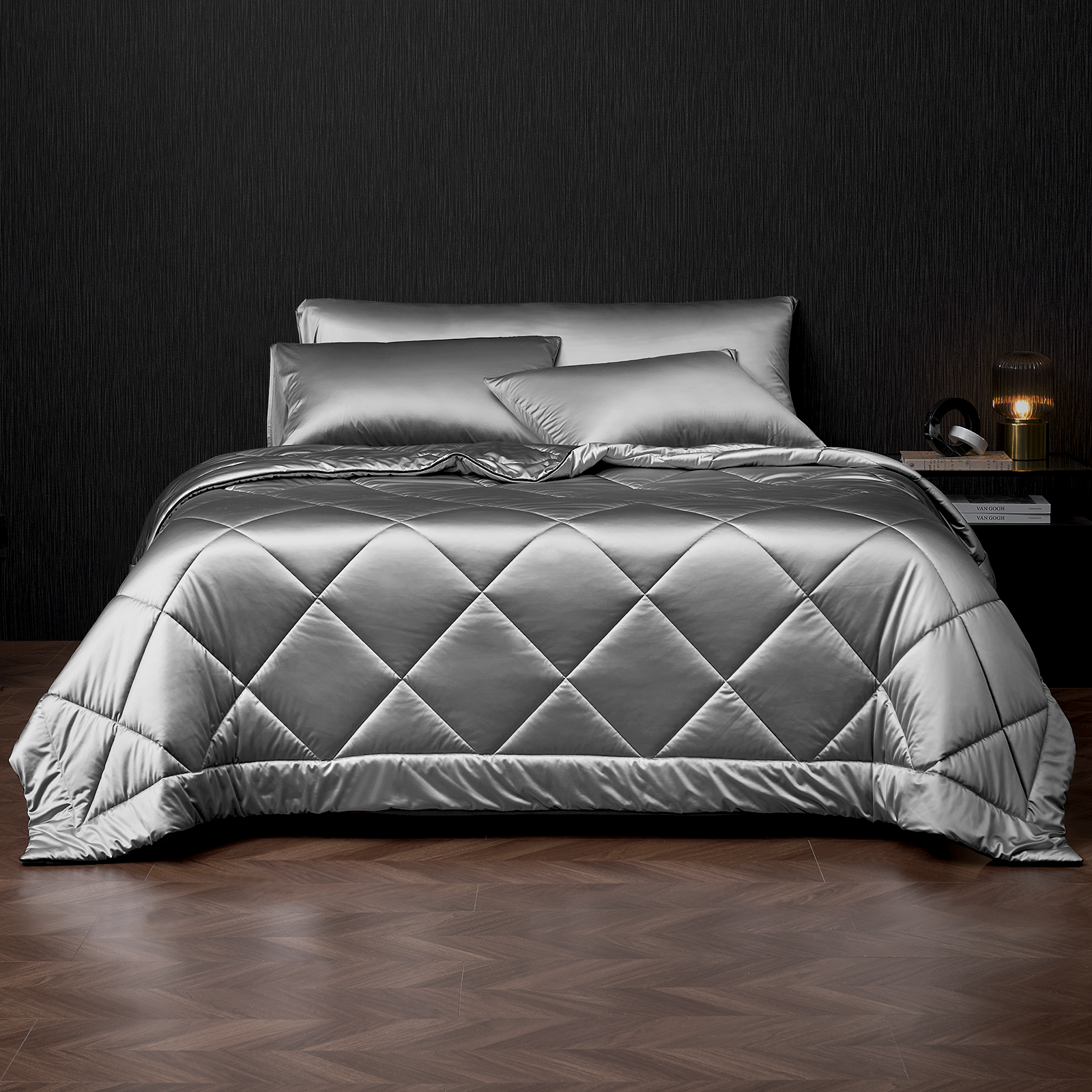 Outlast® Silky Temperature Regulating Comforter Set