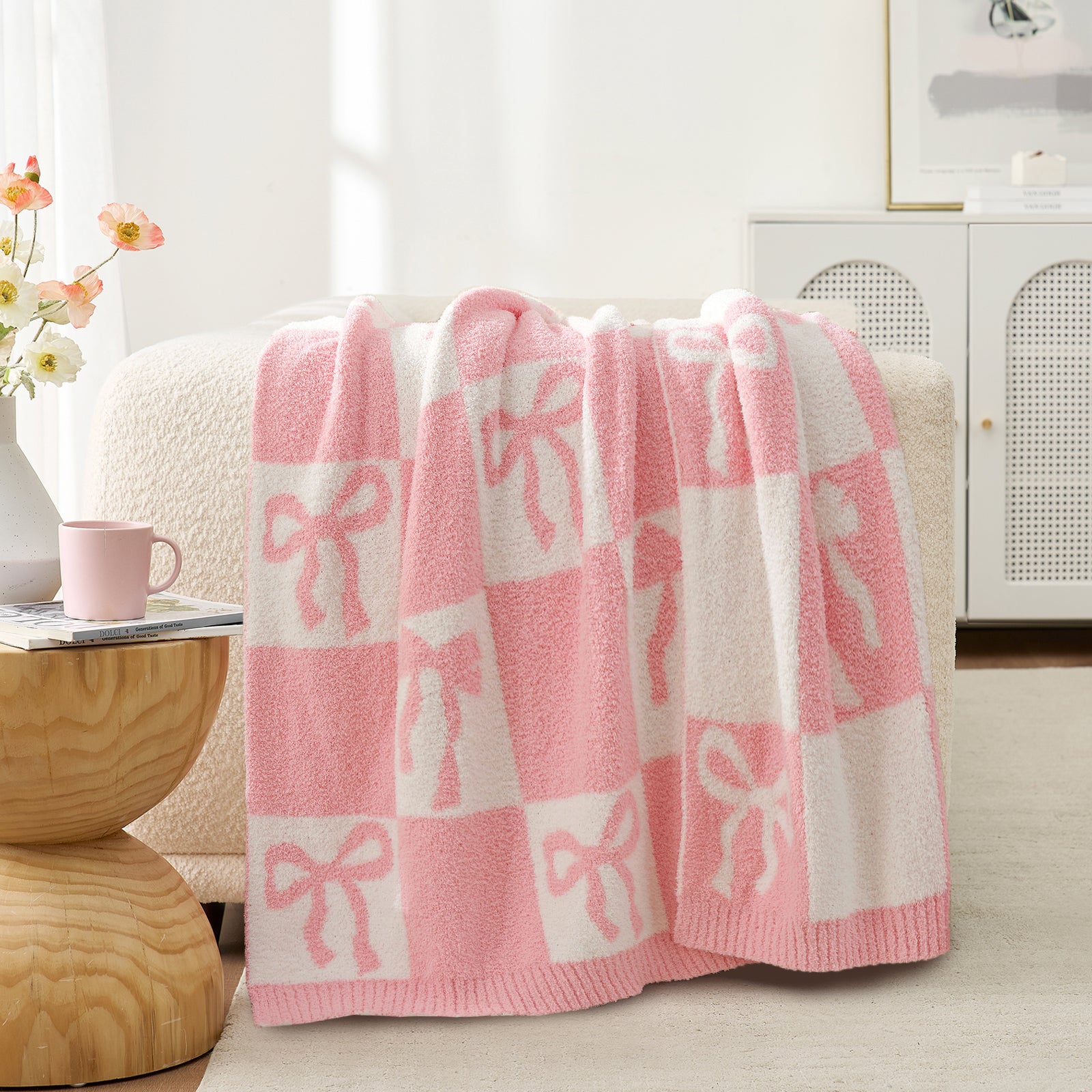 Reversible Checkered Bow Feather Yarn Throw Blanket