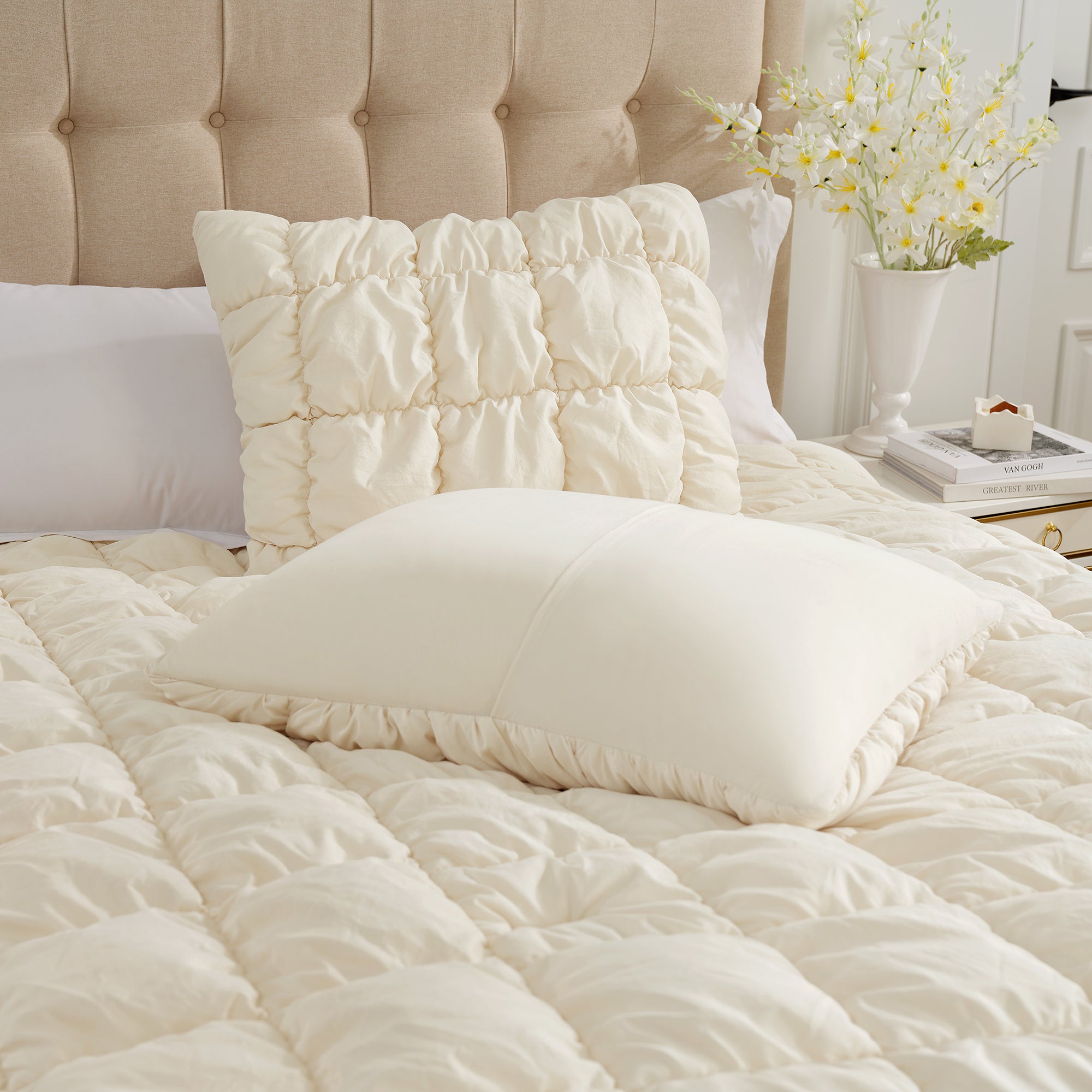 Cozy Bliss X Amélie Home Bubble Comforter Set