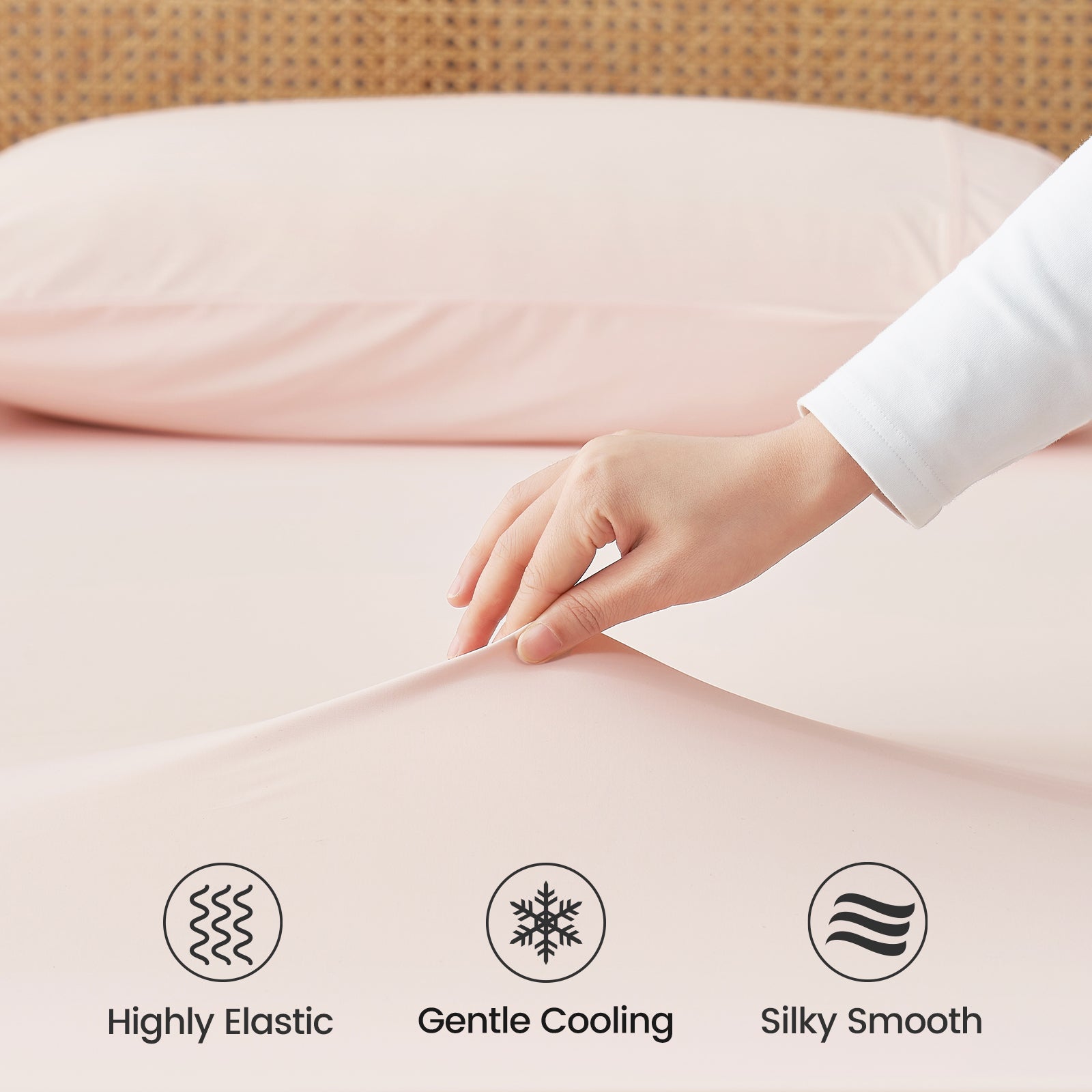 Blush pink cooling fitted sheet. Ultra-soft, silky smooth, and elastic for a comfortable night's sleep. #Color_Pink