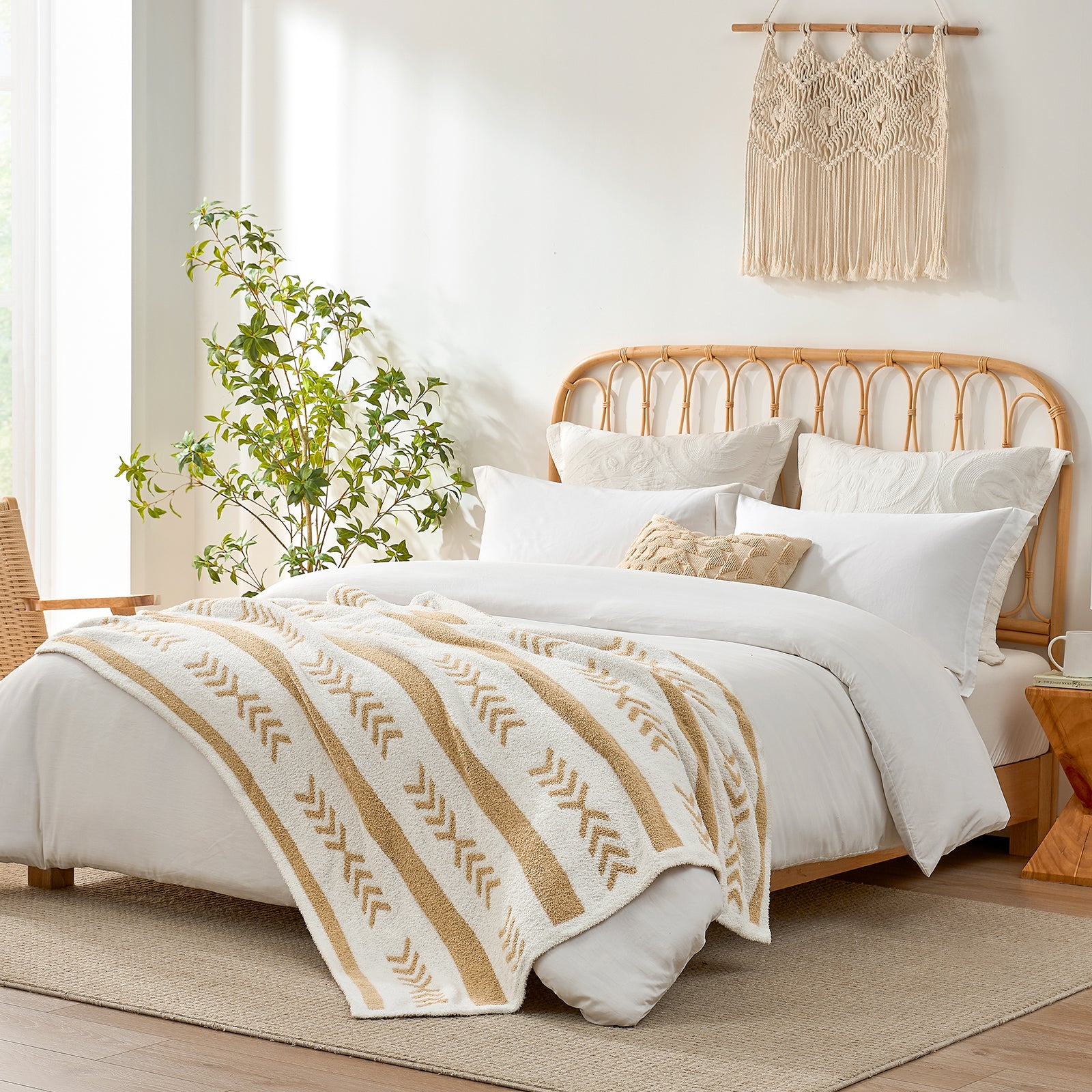 Reversible Boho Feather Yarn Knit Throw Blanket