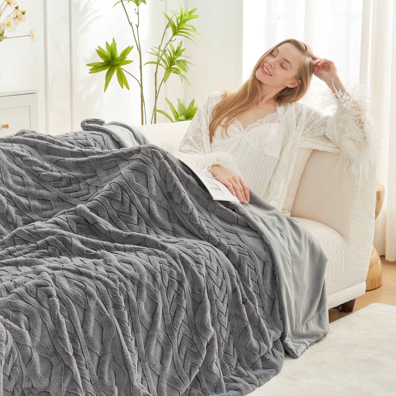Cozy Bliss gray cable knit faux fur throw blanket, comfortable and elegant home decor #color_Grey