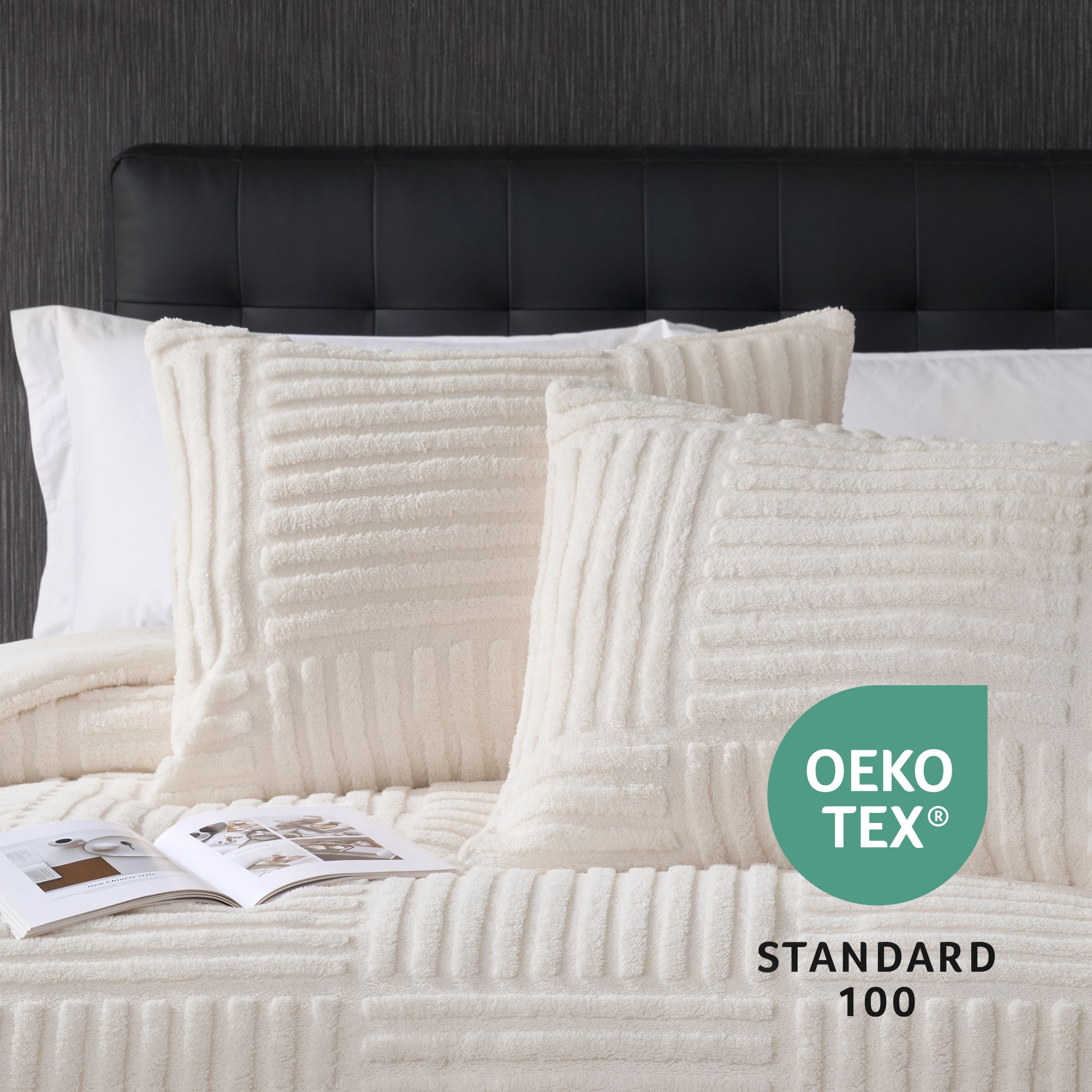 Cozy Bliss X Amélie Home Stripe Jacquard Design Comforter Set