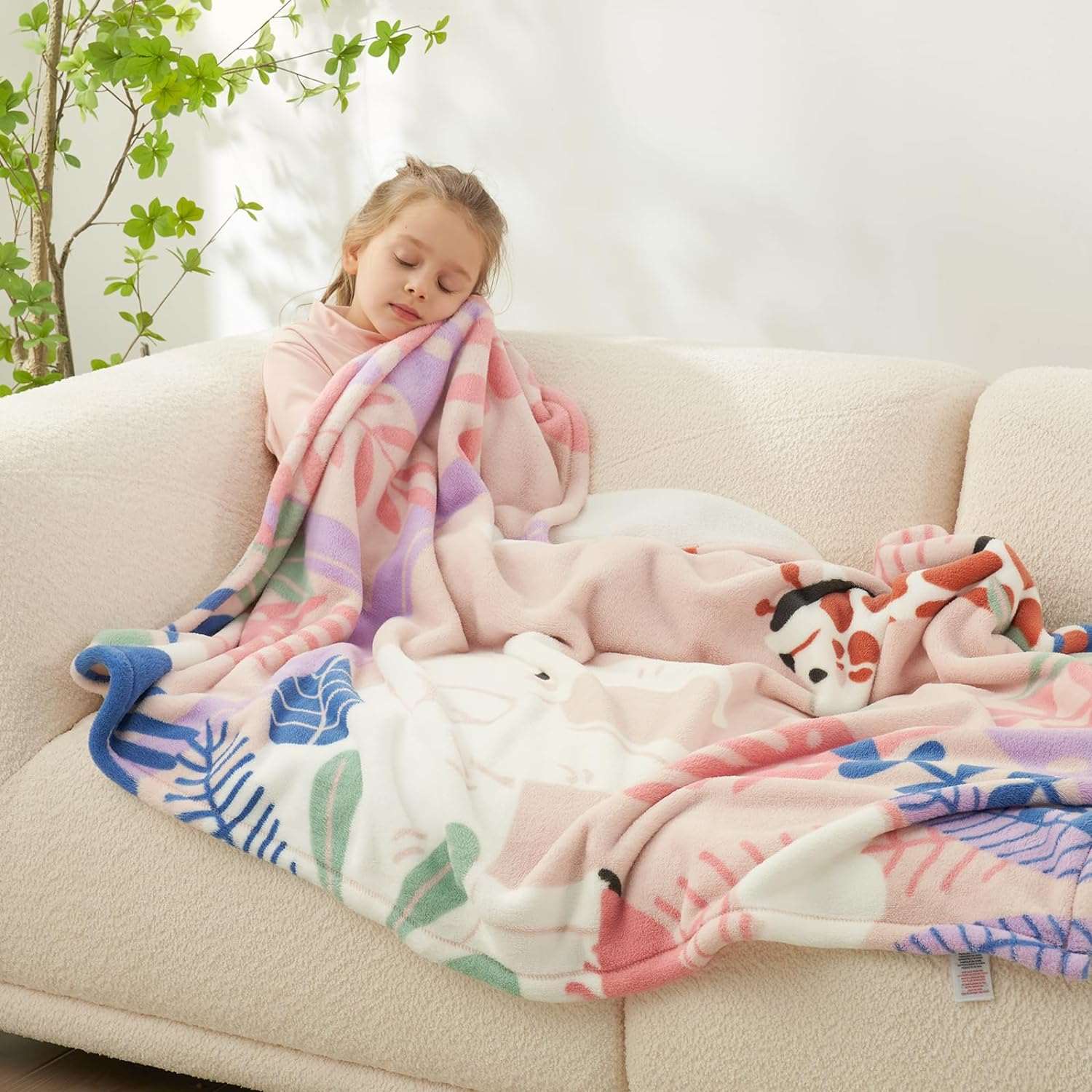 Child sleeping under floral fleece throw blanket, cozy blanket #color_Jungle Rhapsody