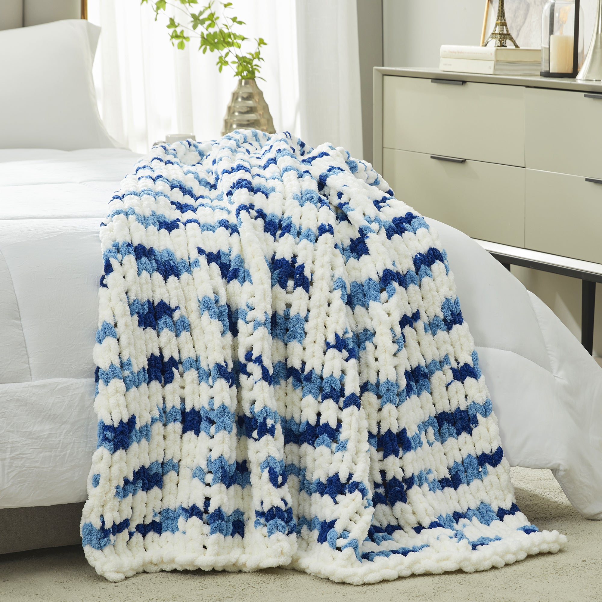 Cozy Bliss X Amélie Home Handmade Chenille Cable Knitted Crochet Throw Blanket