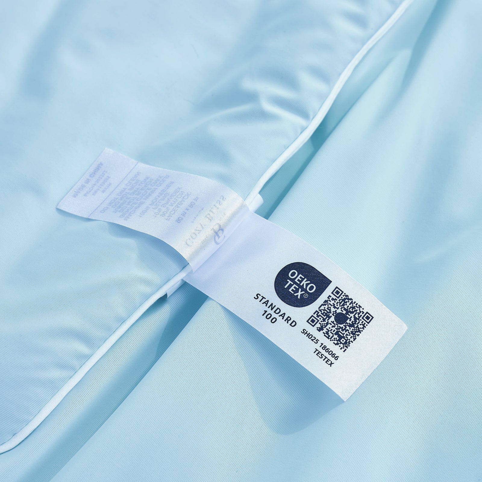 OEKO-TEX certified Cozy Bliss cooling comforter in light blue, soft and breathable bedding #Color_Sky Blue