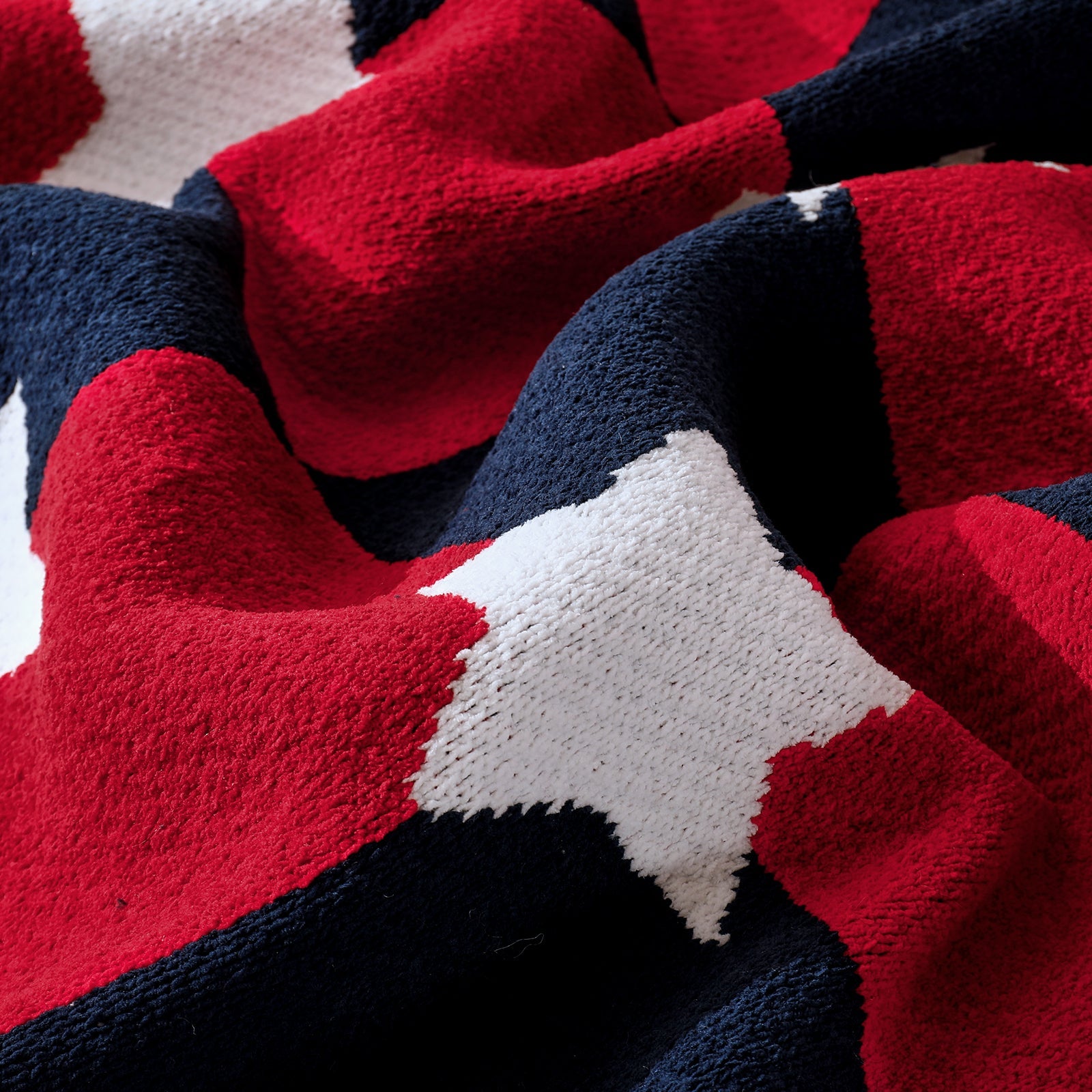 Independent Day Chenille Knit Throw Blanket