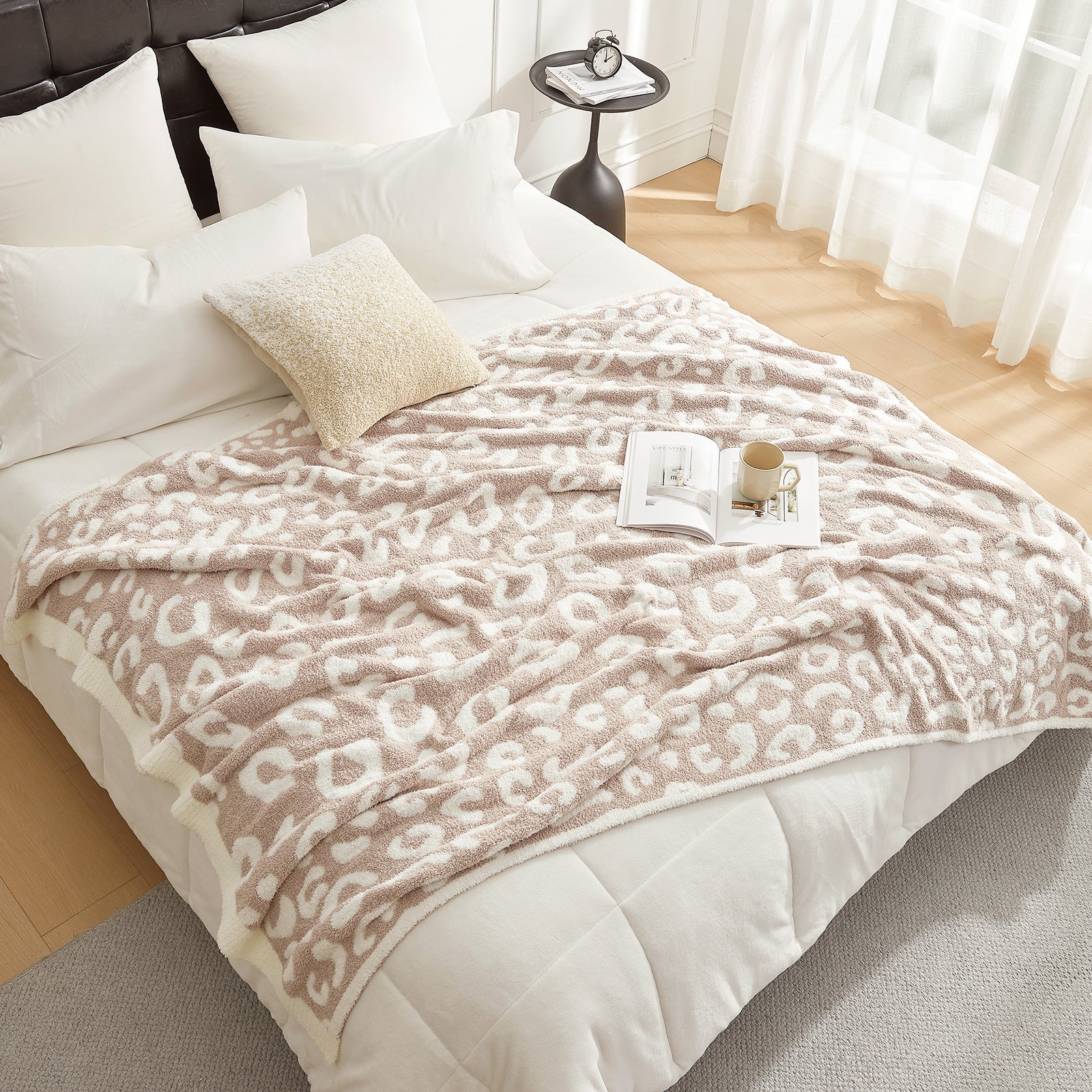 #color_Khaki Leopard