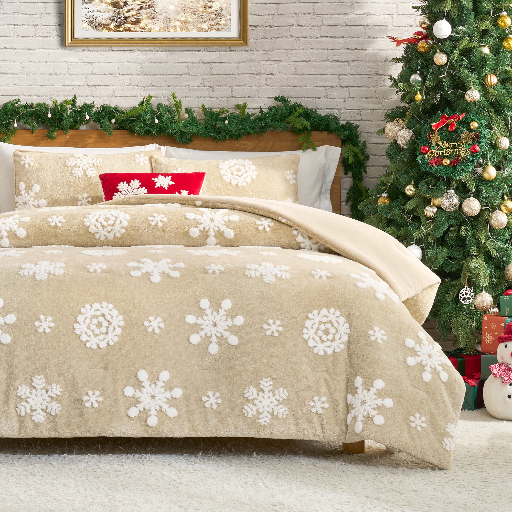 Beige bedding with snowflake pattern in a bedroom decorated for Christmas. #Color_Snowflake Beige