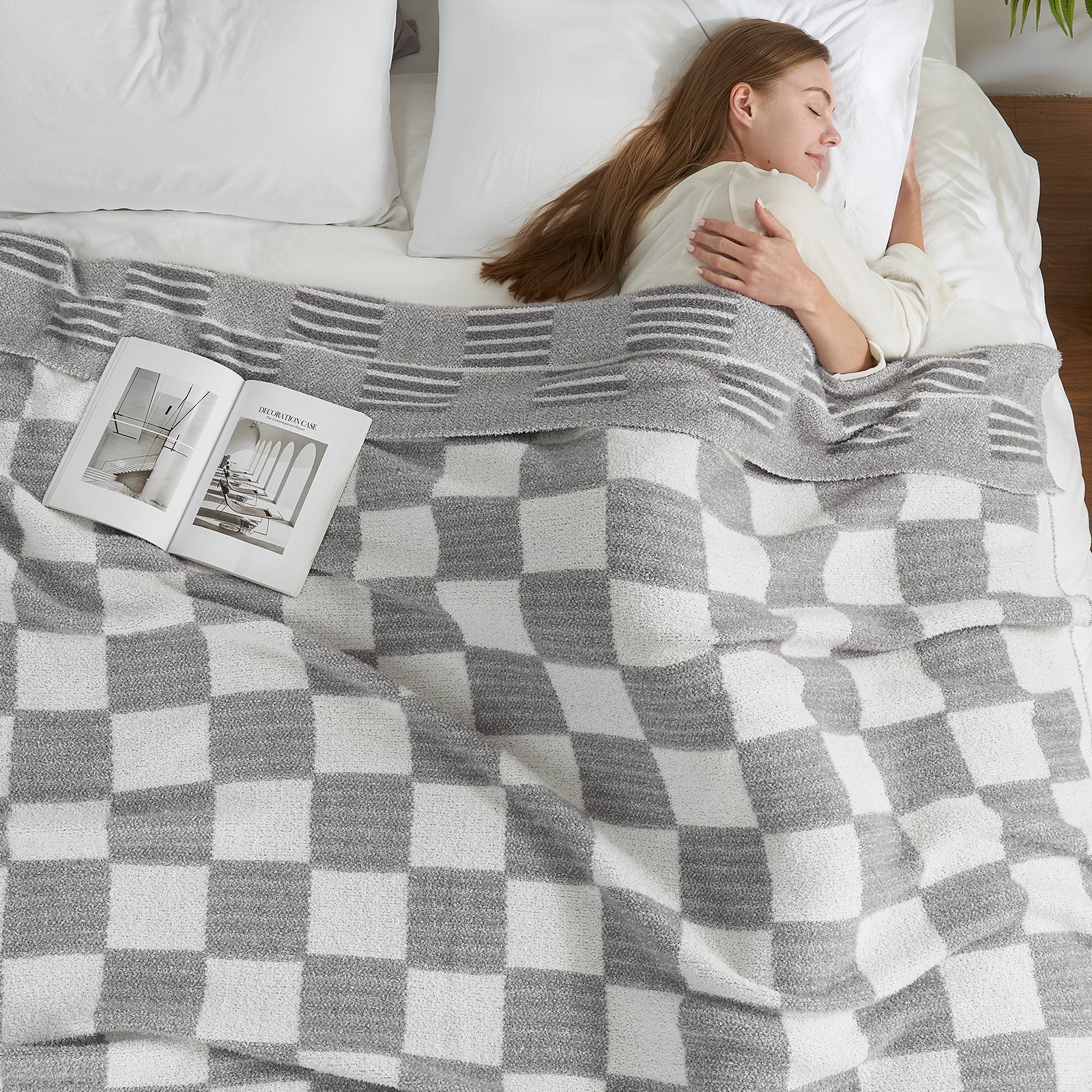 Reversible Heather Checkered Feather Yarn Throw Blanket