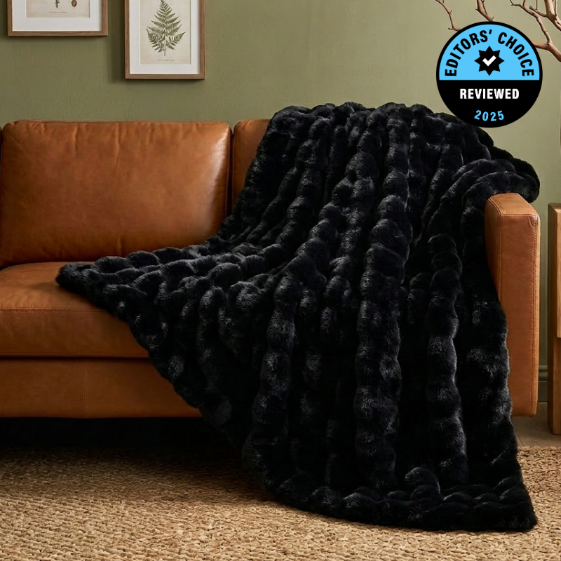 Cozy Bliss Luxurious Bubble Faux Fur Throw Blanket in black front view #Color_Black