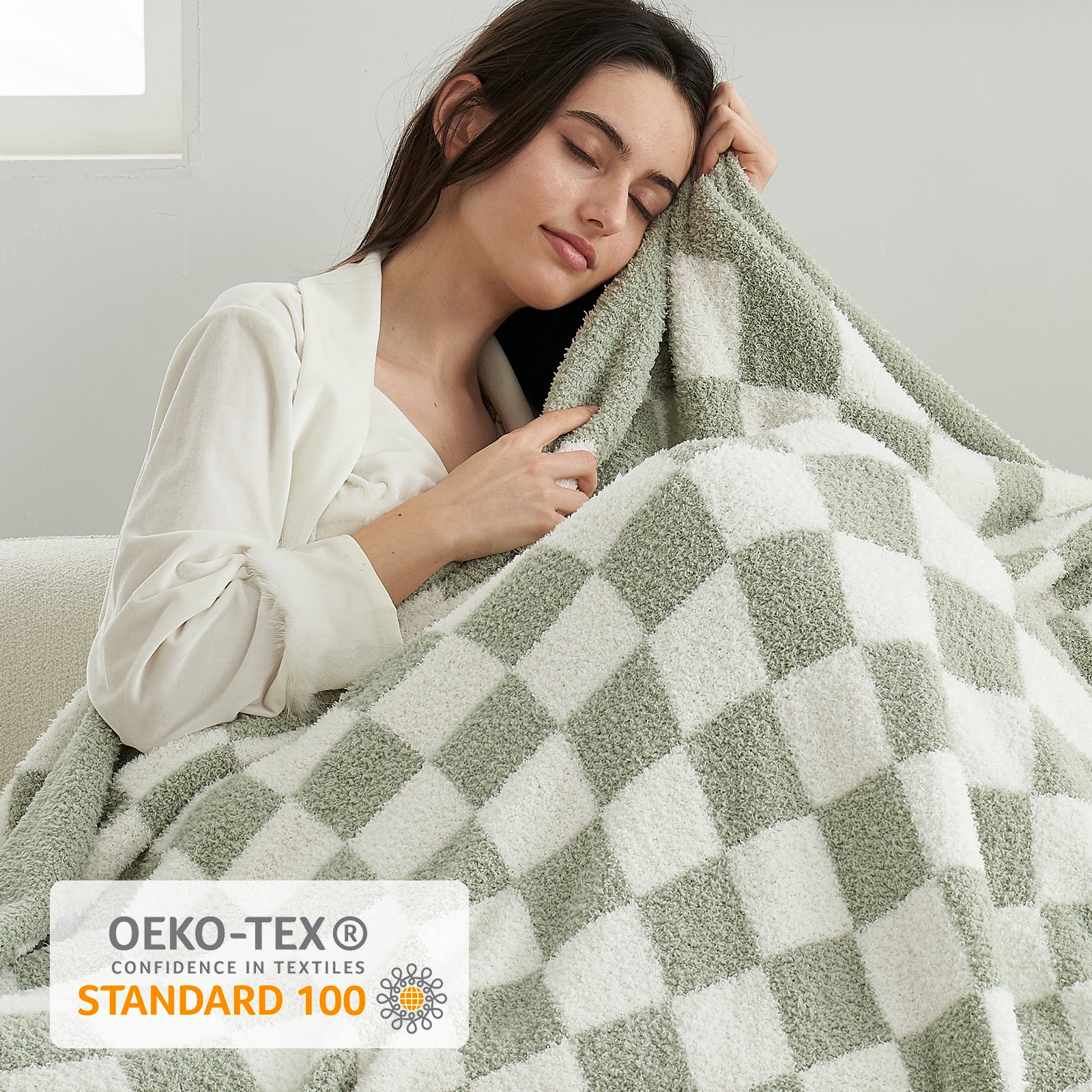 Checkered Feather Yarn Knit Throw Blanket