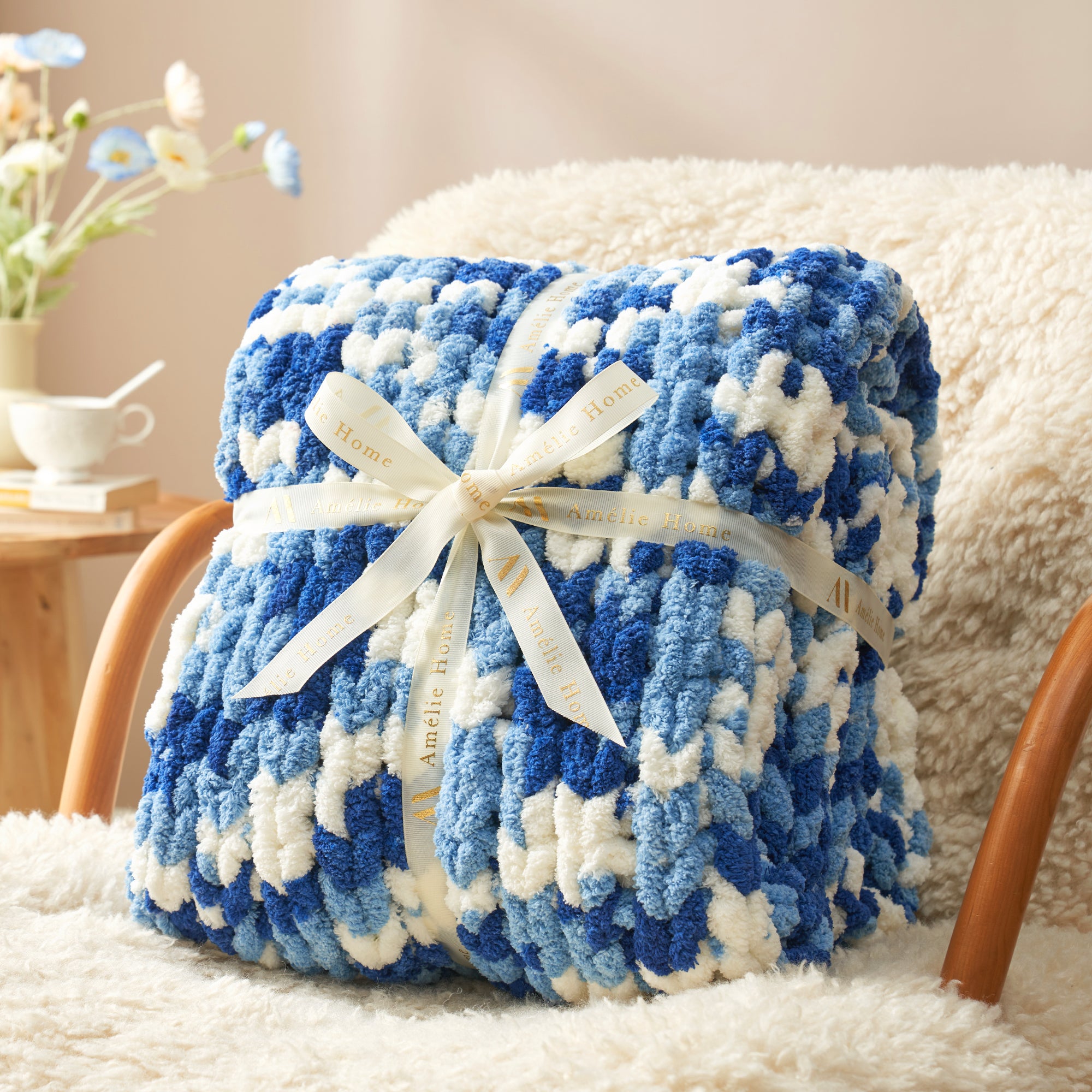 Cozy Bliss X Amélie Home Handmade Chenille Cable Knitted Crochet Throw Blanket