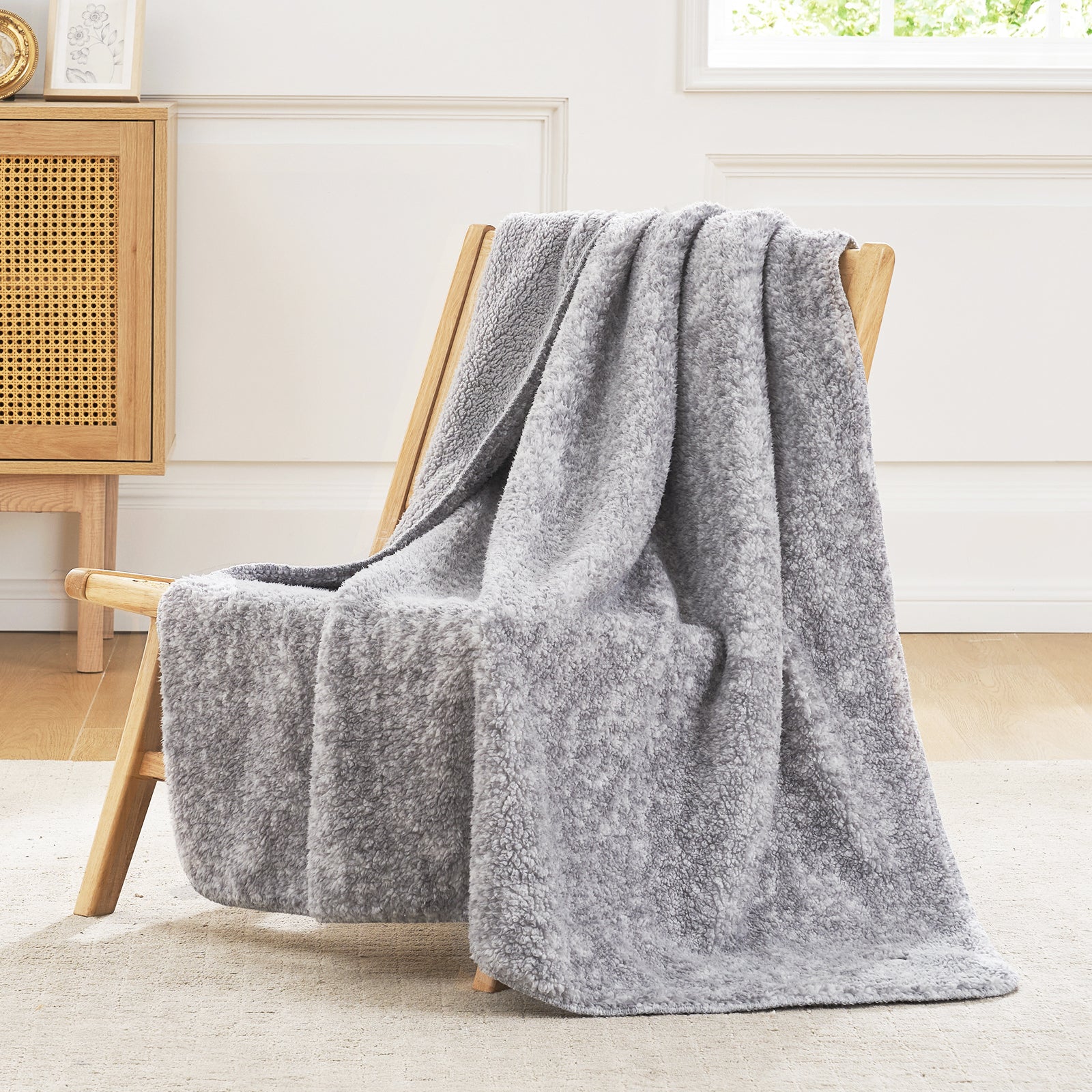 #color_ Mottled Grey