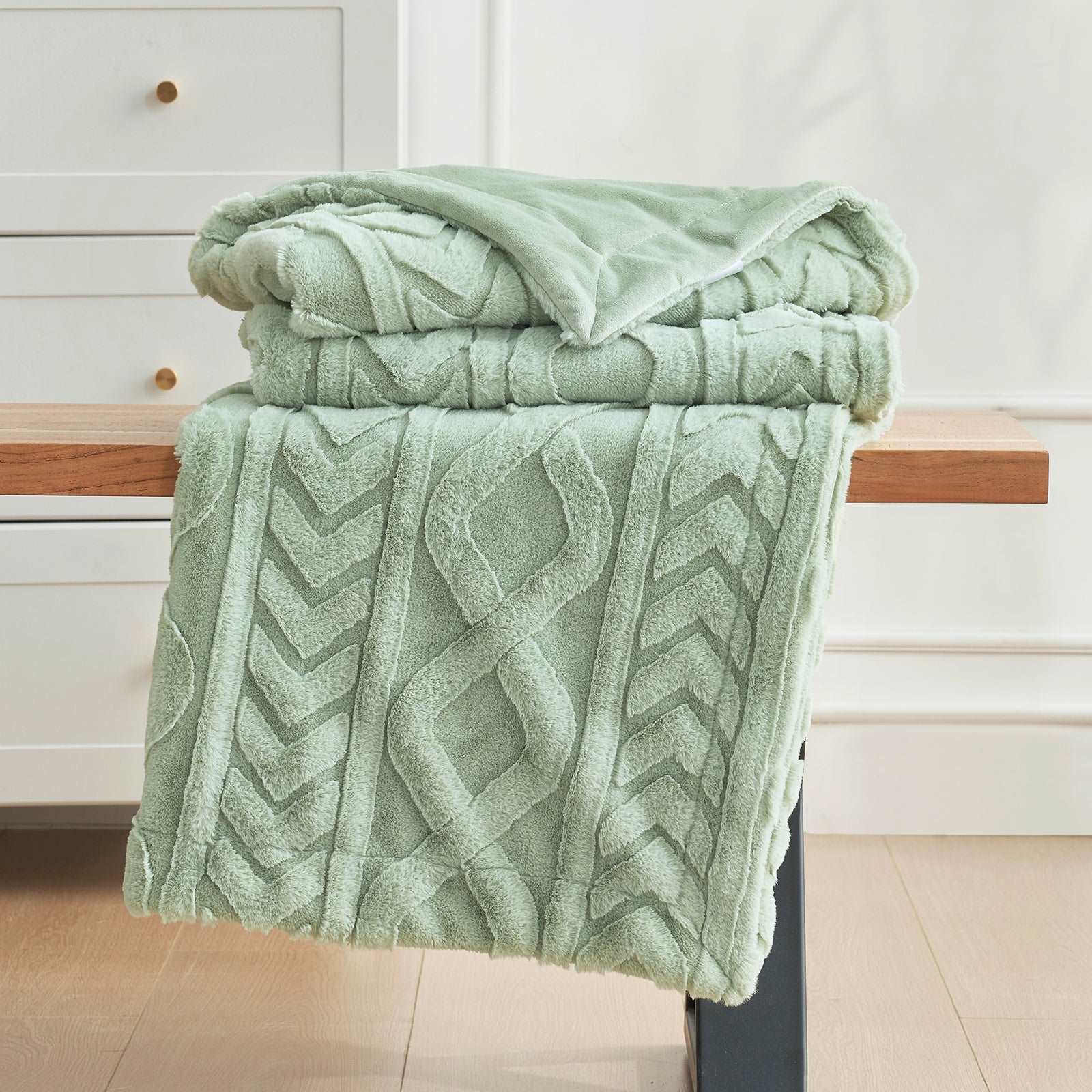 Green cable knit faux fur throw blanket, cozy bedding #color_Sage Green