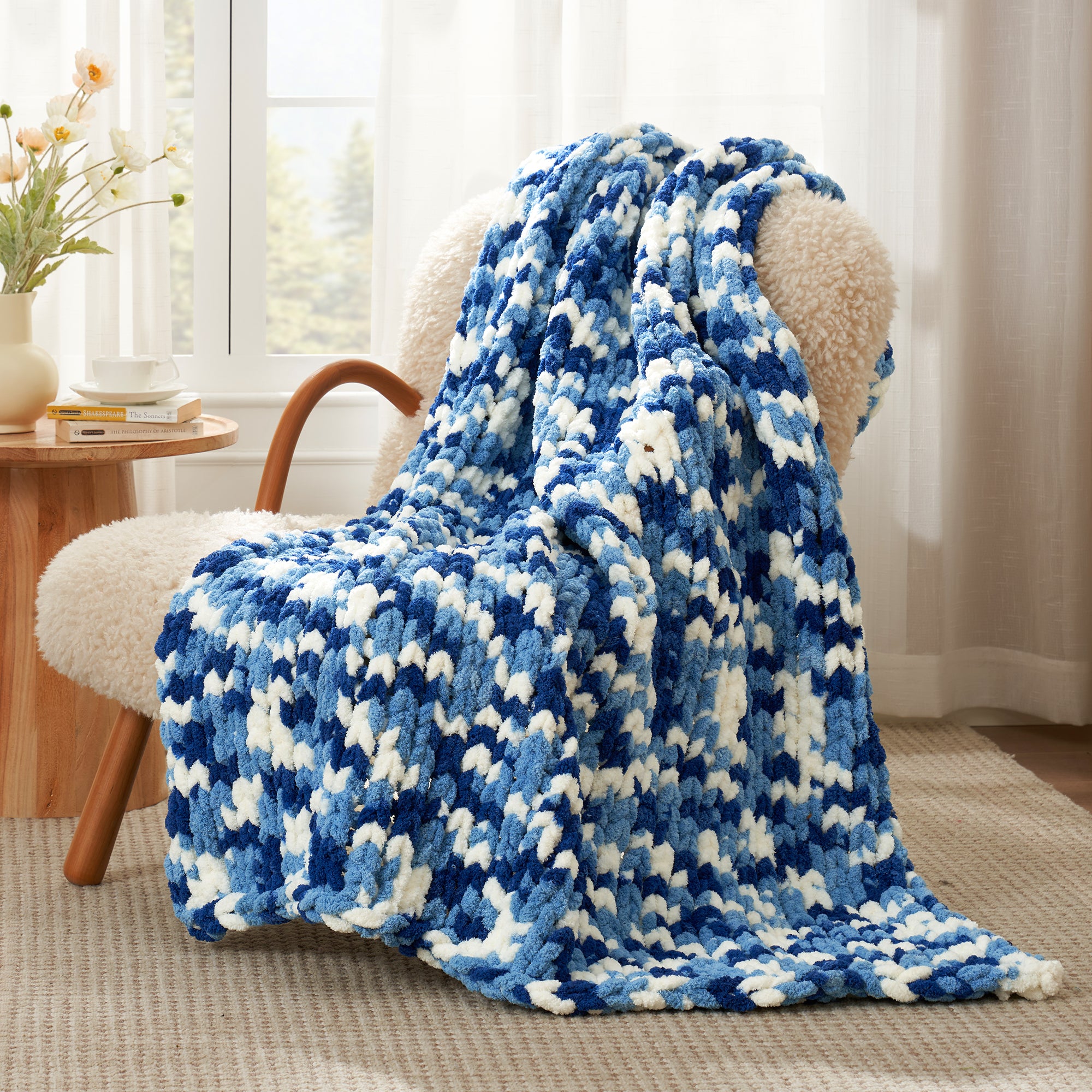 Cozy Bliss X Amélie Home Handmade Chenille Cable Knitted Crochet Throw Blanket