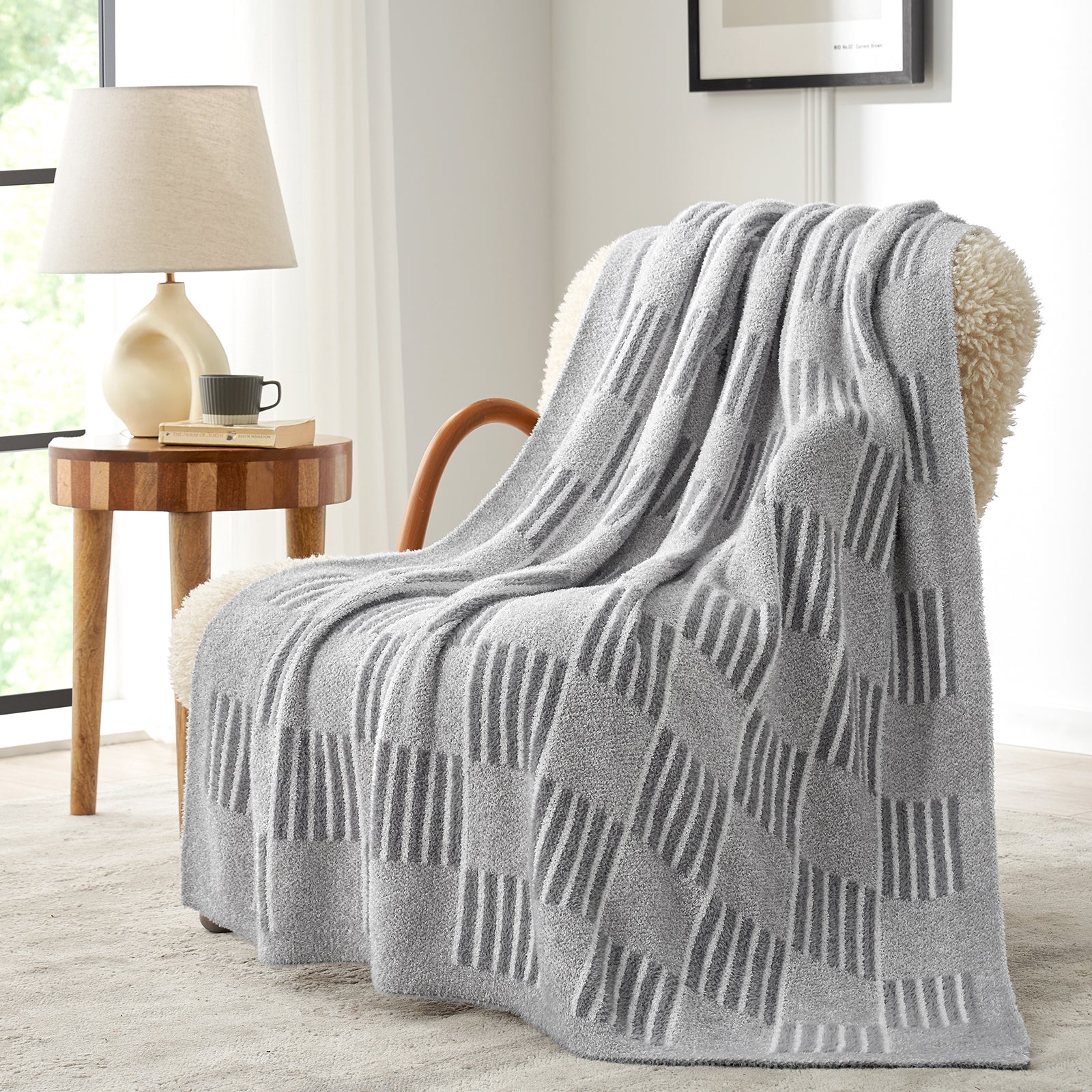 Reversible Heather Checkered Feather Yarn Throw Blanket