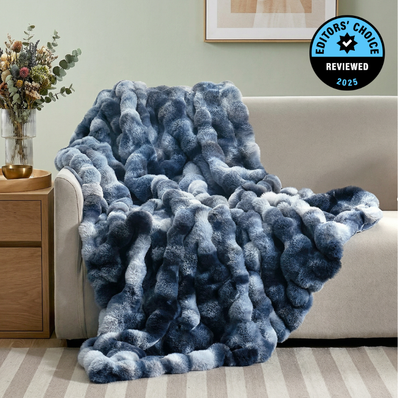 Cozy Bliss Luxurious Bubble Faux Fur Throw Blanket in tie-dye blue front view #color_Tie-dye Blue