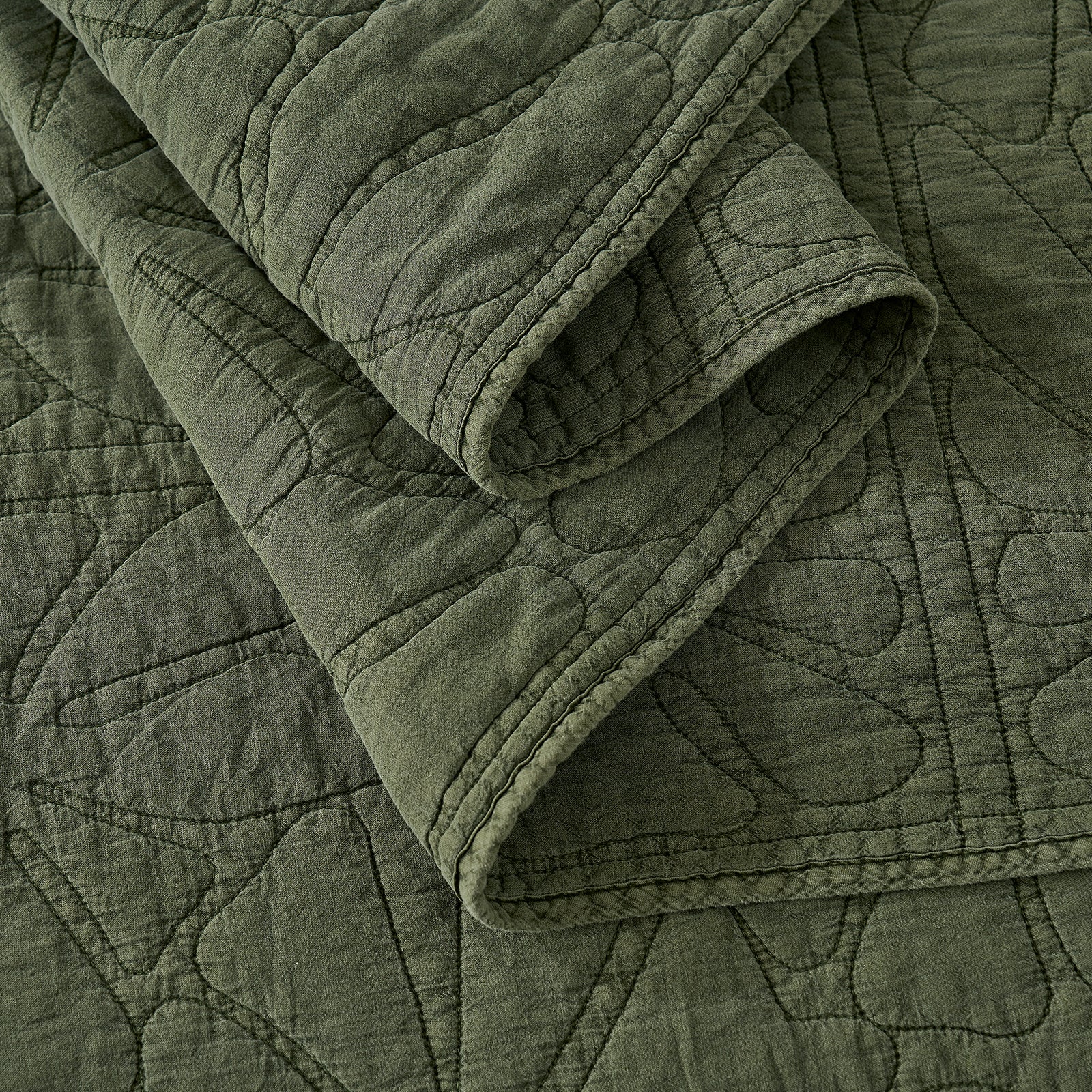 #color_Oliver Green