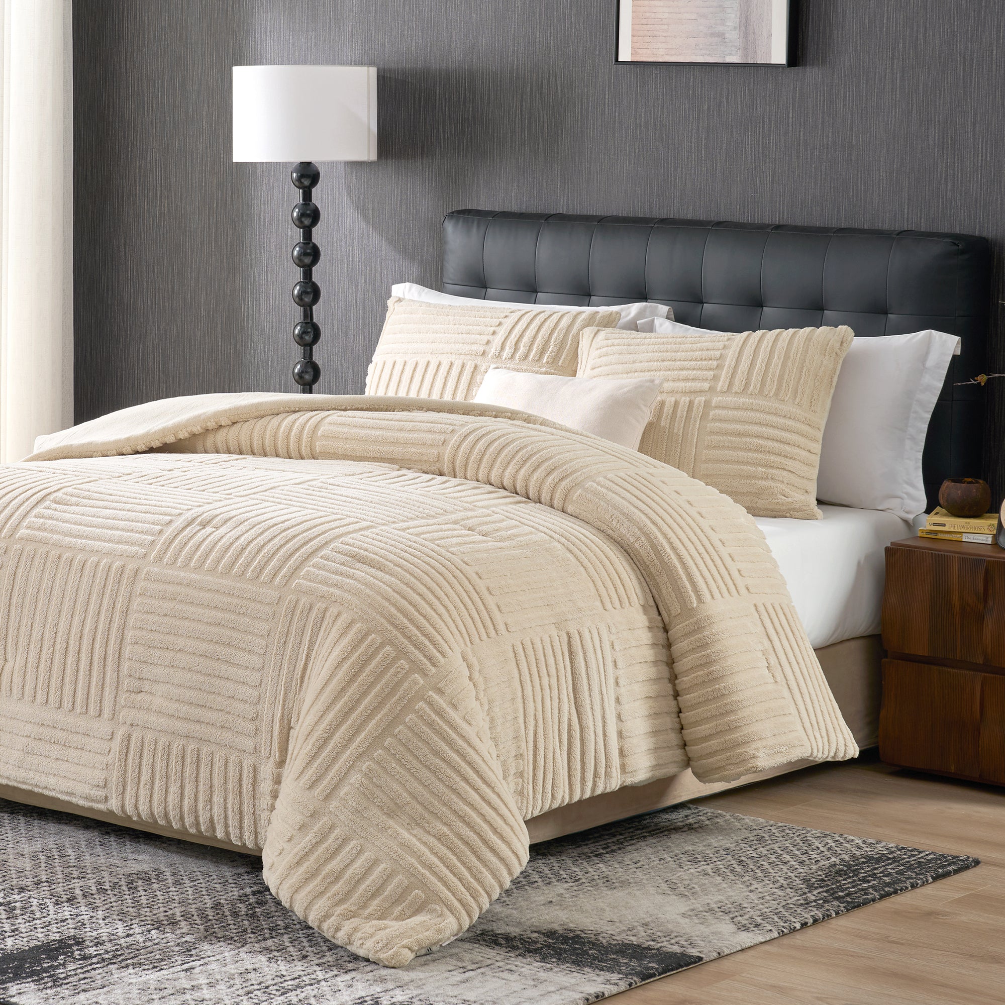 Cozy Bliss X Amélie Home Stripe Jacquard Design Comforter Set