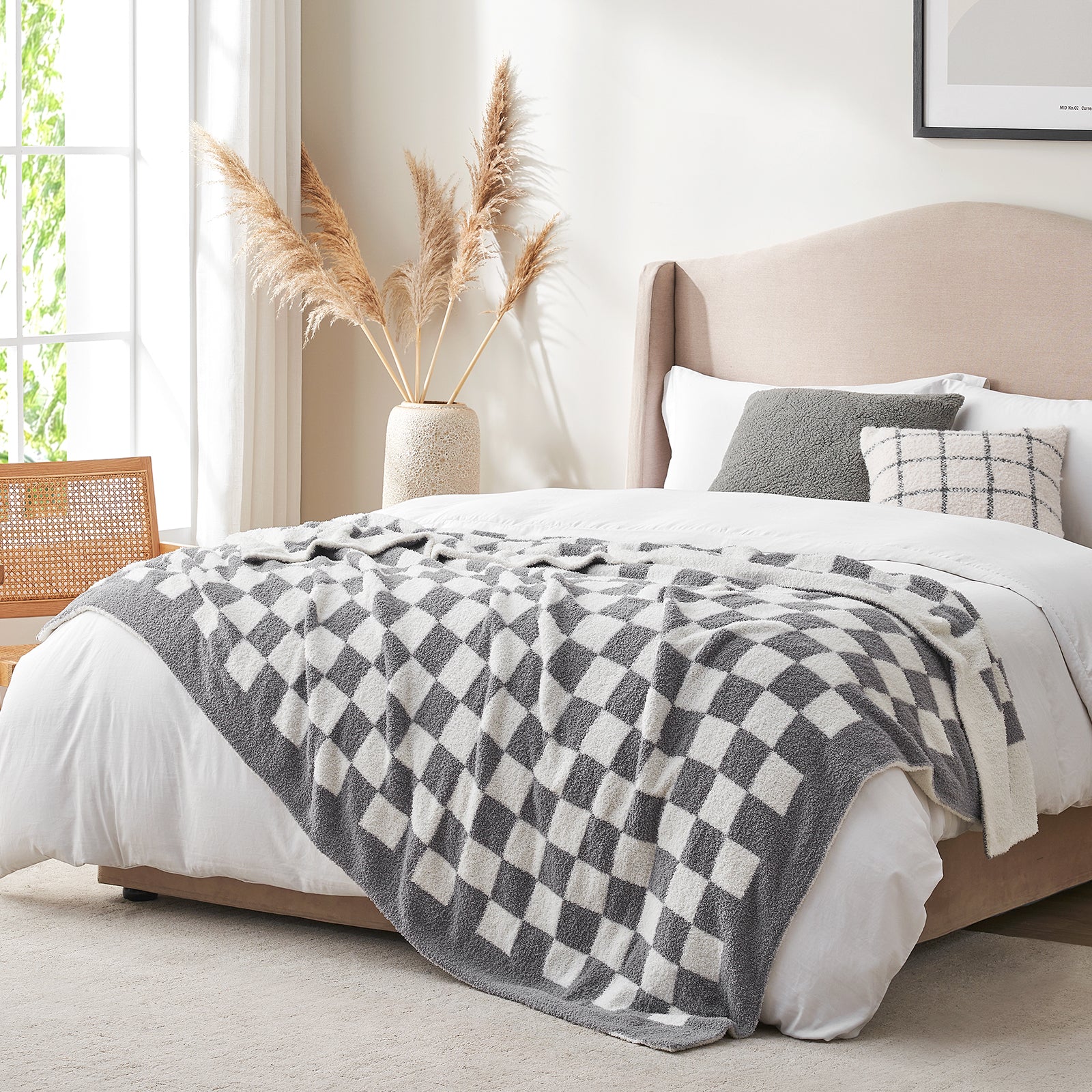 Checkered Feather Yarn Knit Throw Blanket