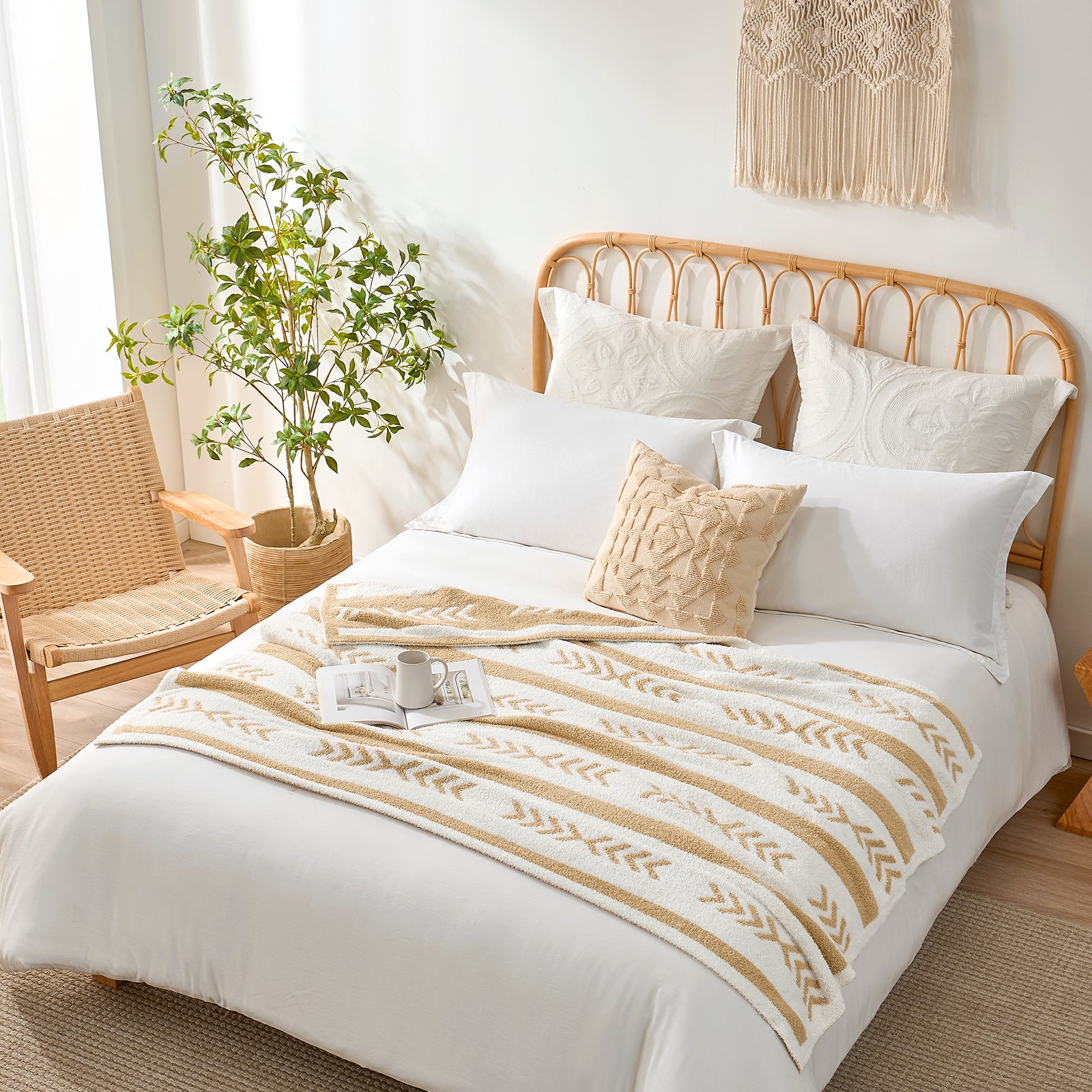 Reversible Boho Feather Yarn Knit Throw Blanket