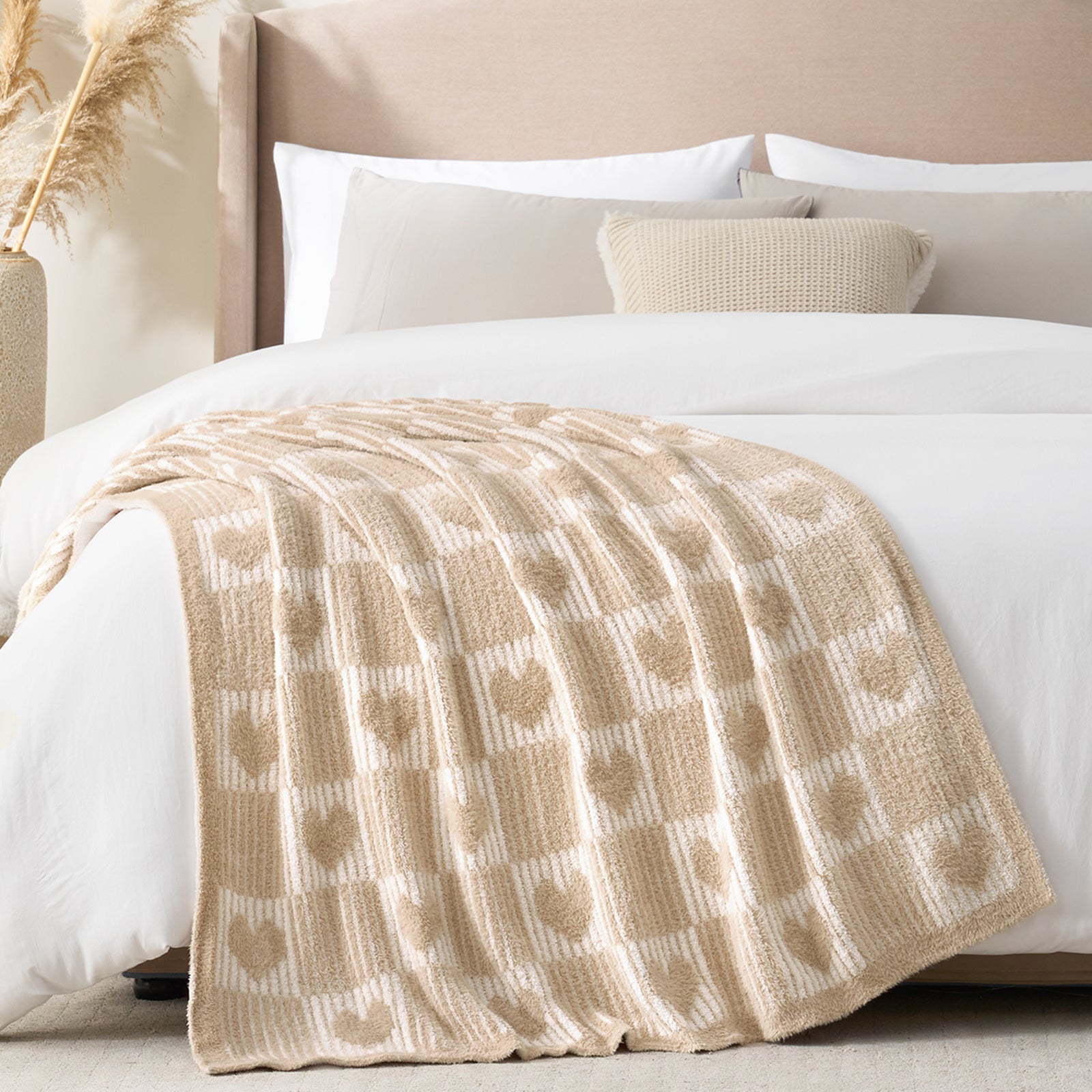 Valentine Reversible Heart Feather Yarn Throw Blanket