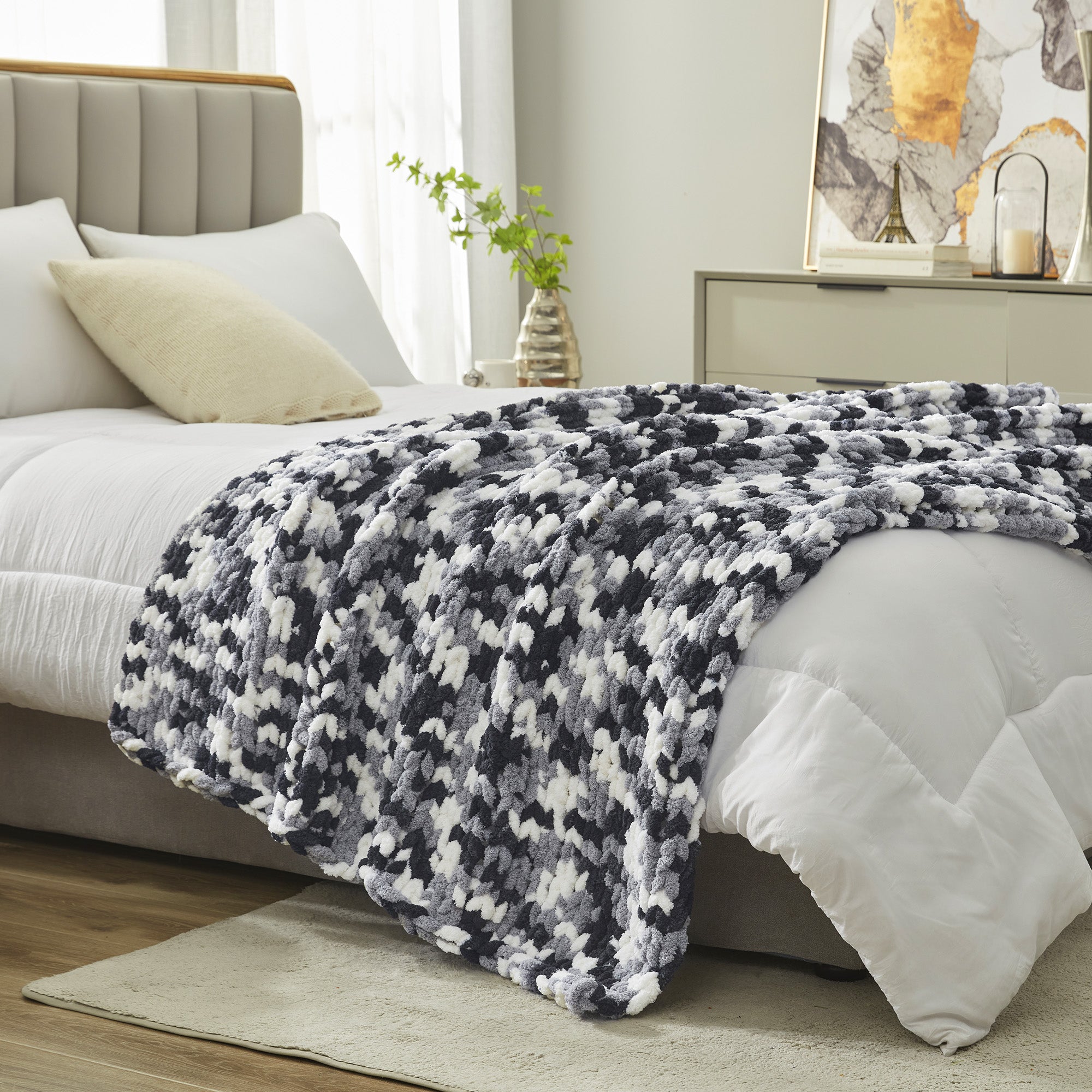 Cozy Bliss X Amélie Home Handmade Chenille Cable Knitted Crochet Throw Blanket