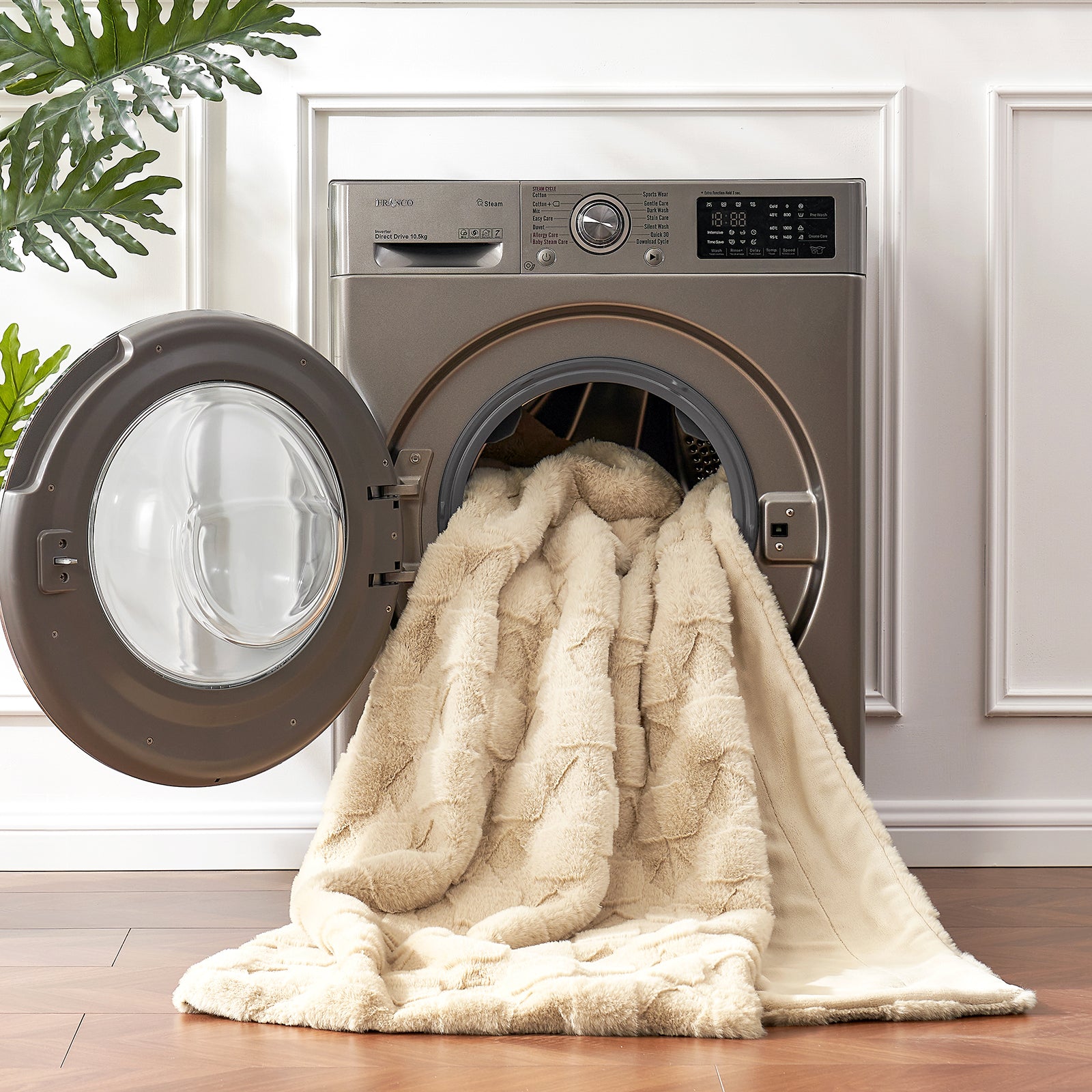 Geom Pattern Faux Fur Throw Blanket