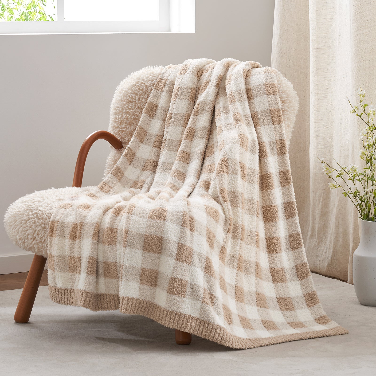Plaid Knit Feather Yarn Knit Throw Blanket