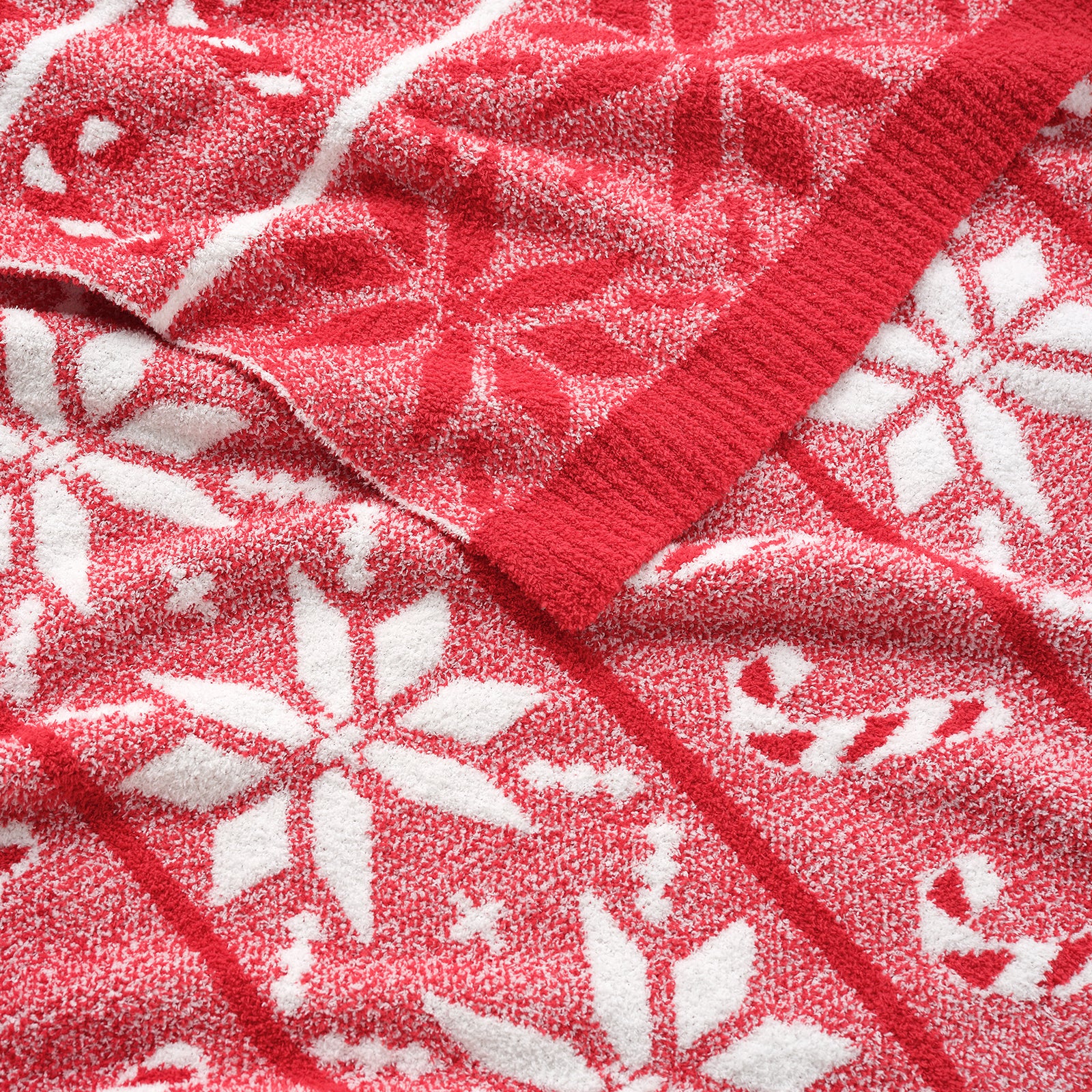 Cozy Bliss x SS Reversible Snowflake Feather Yarn Throw