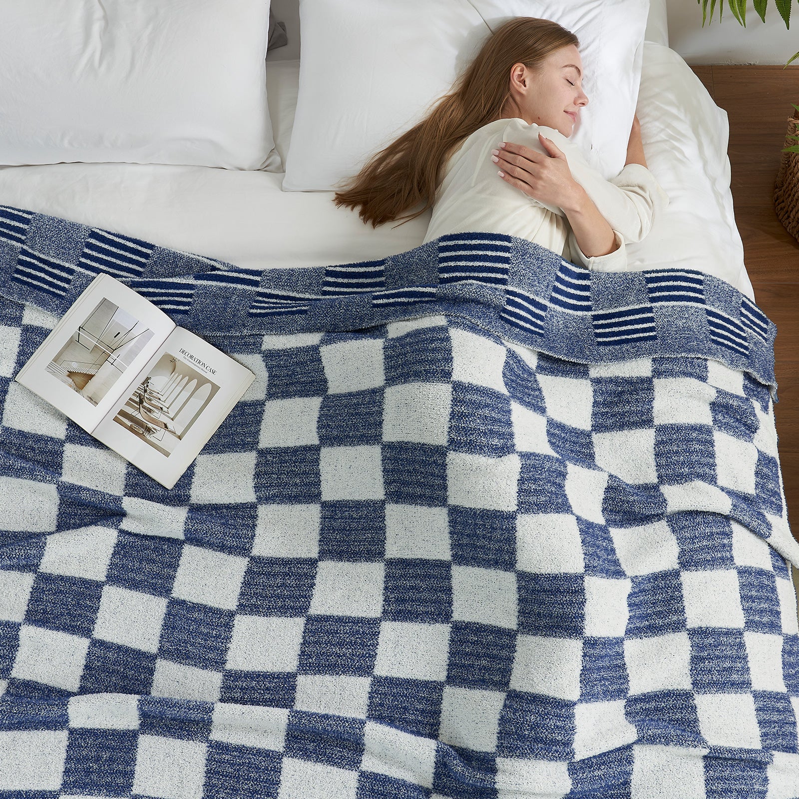 Reversible Heather Checkered Feather Yarn Throw Blanket