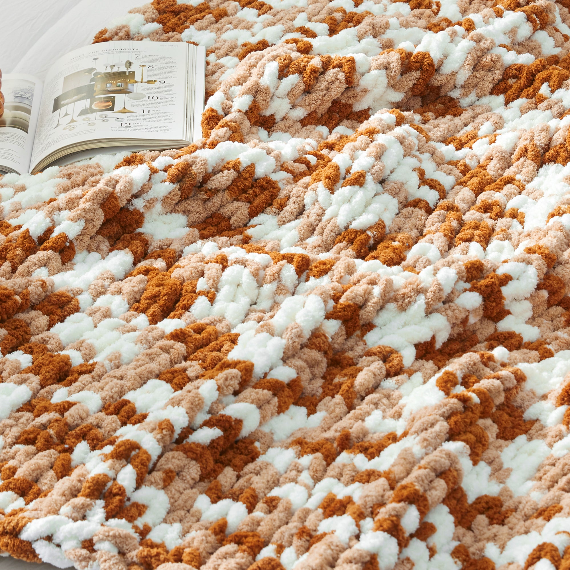 Cozy Bliss X Amélie Home Handmade Chenille Cable Knitted Crochet Throw Blanket