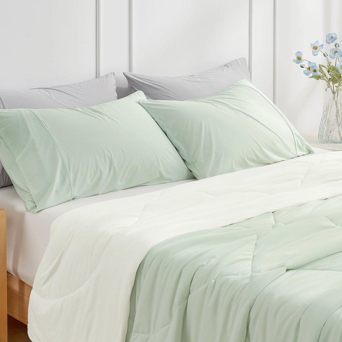 Cozy Bliss cooling pillowcases set in mint green. Breathable bedding for comfortable sleep. #color_Light Mint Green