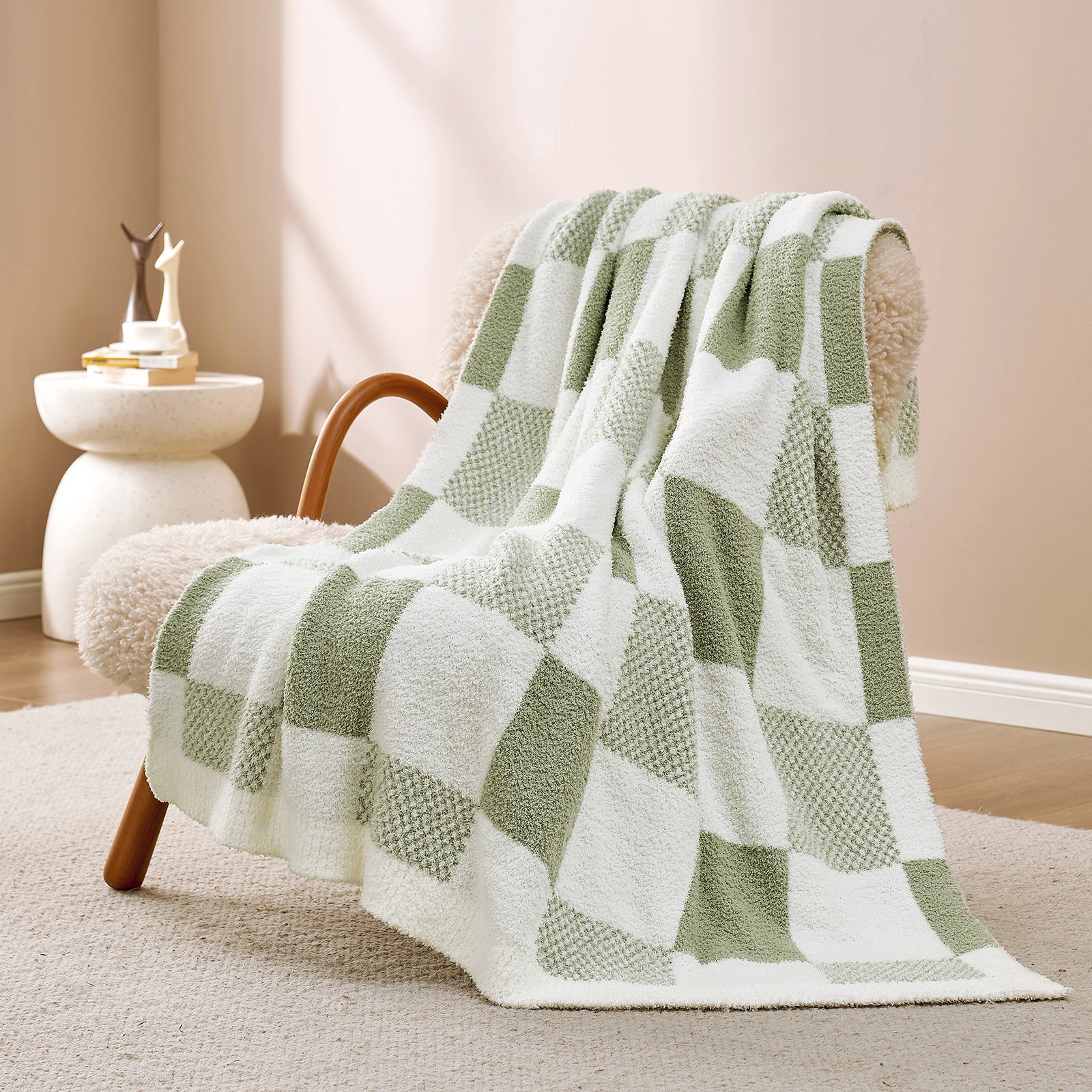Checkered Feather Yarn Throw Blanket - Romantic Red