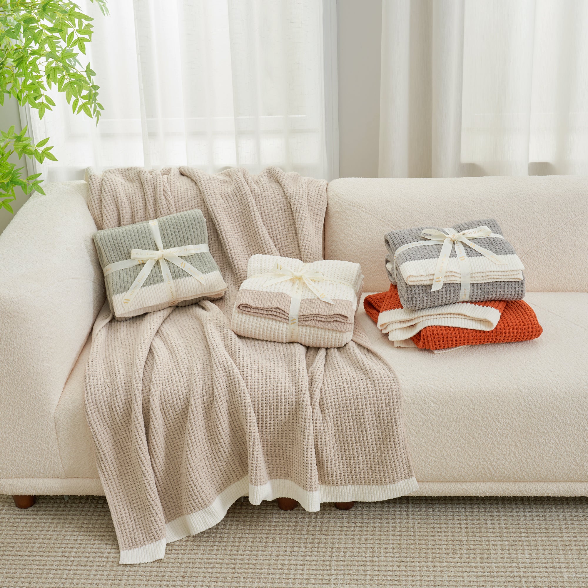 Cozy Bliss X Amélie Home Chenille Waffle Knit Throw Blanket - Christmas Green