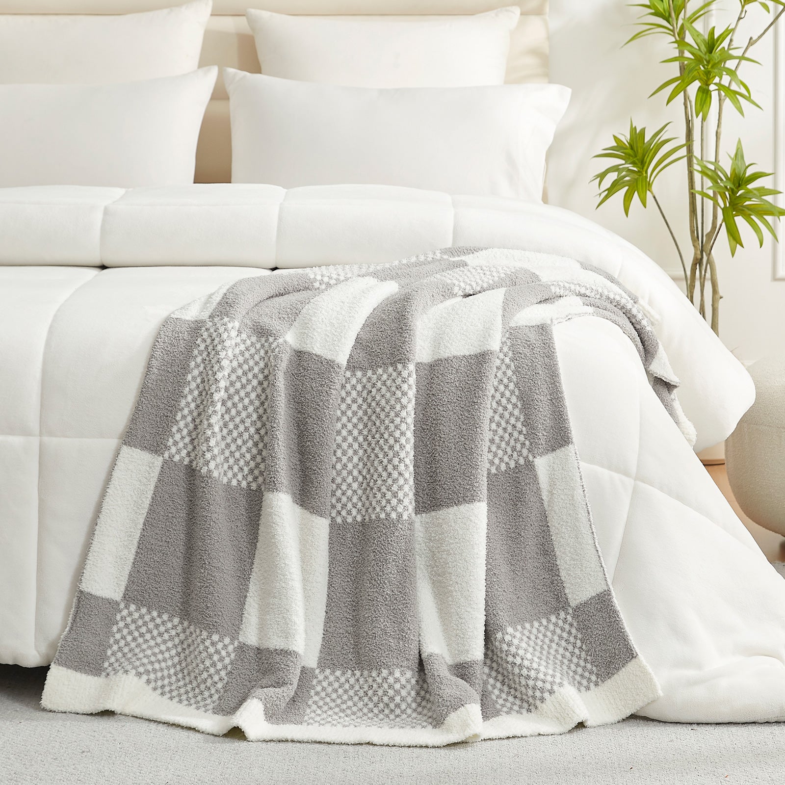 Checkered Feather Yarn Throw Blanket - Romantic Red